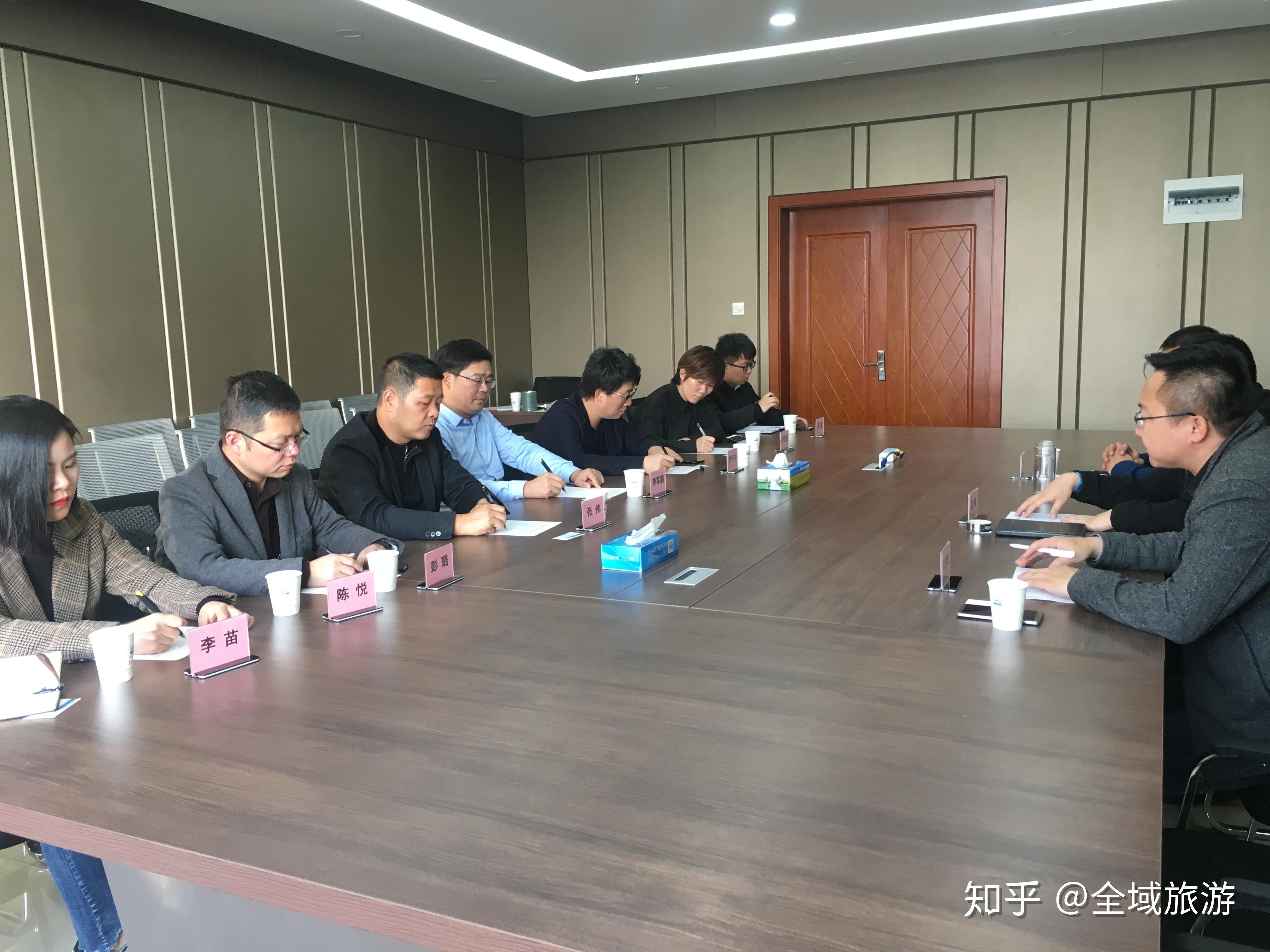 西安昭泰文化发展有限公司总经理李子洋等一行7人前往青海湖对接洽谈