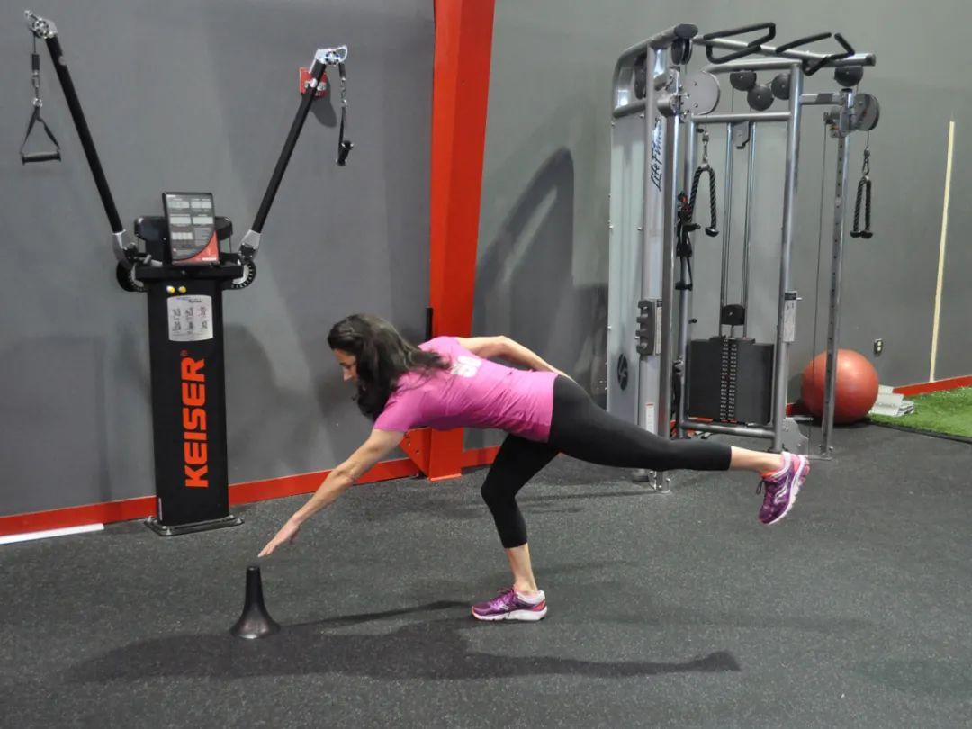 03,平衡性的好处在不少运动者的认知中,从来没有把平衡性训练当回事