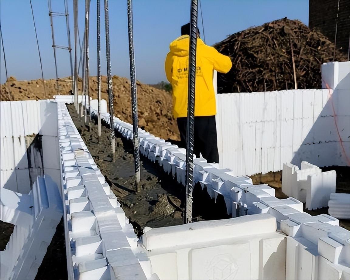 提高建筑寿命,夹心保温的四种类型