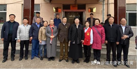 全国中老年网总编杜洁一行来我院参观考察