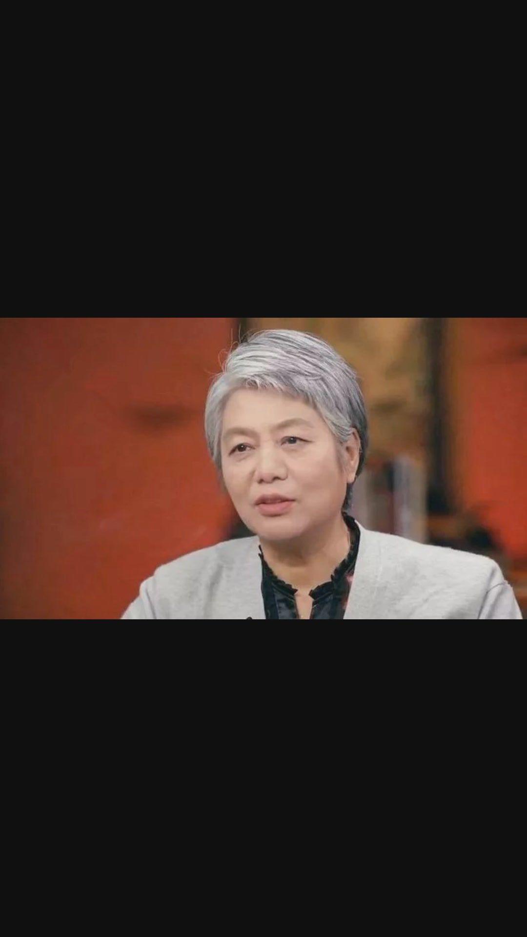 李玫瑾育儿精选孩子任性哭闹家长应该这样做