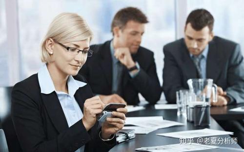 提前退休的年轻人 v2-89dc224951ae494f104c4251da3f15c3_r.jpg