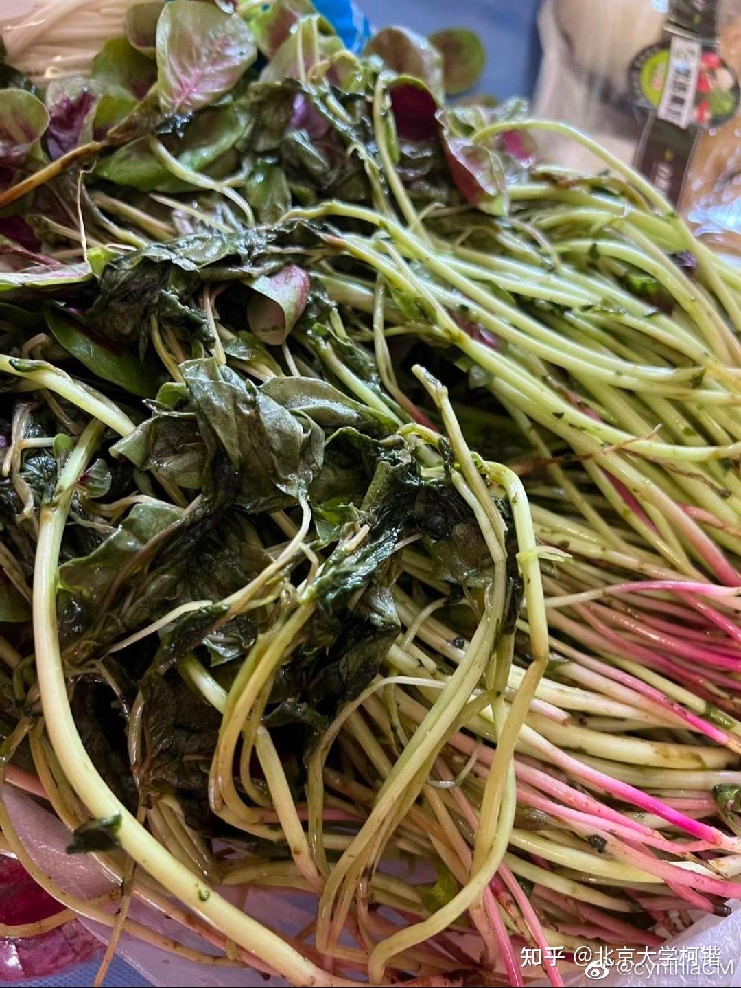 上海市民收到腐烂蔬菜