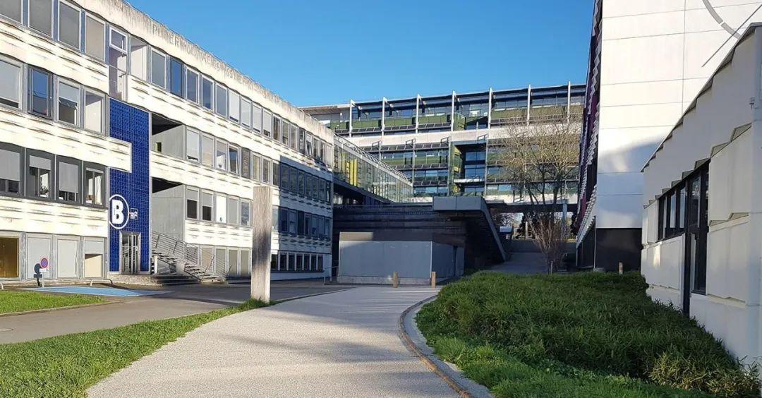 艺术-文学-语言专业设置兰斯大学录取专业:master语言学专业(多语言和