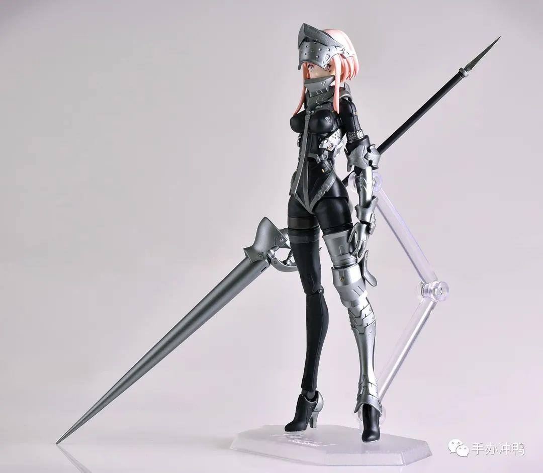figma暗黑枪骑兵neco笔下身姿纤细的少女骑士