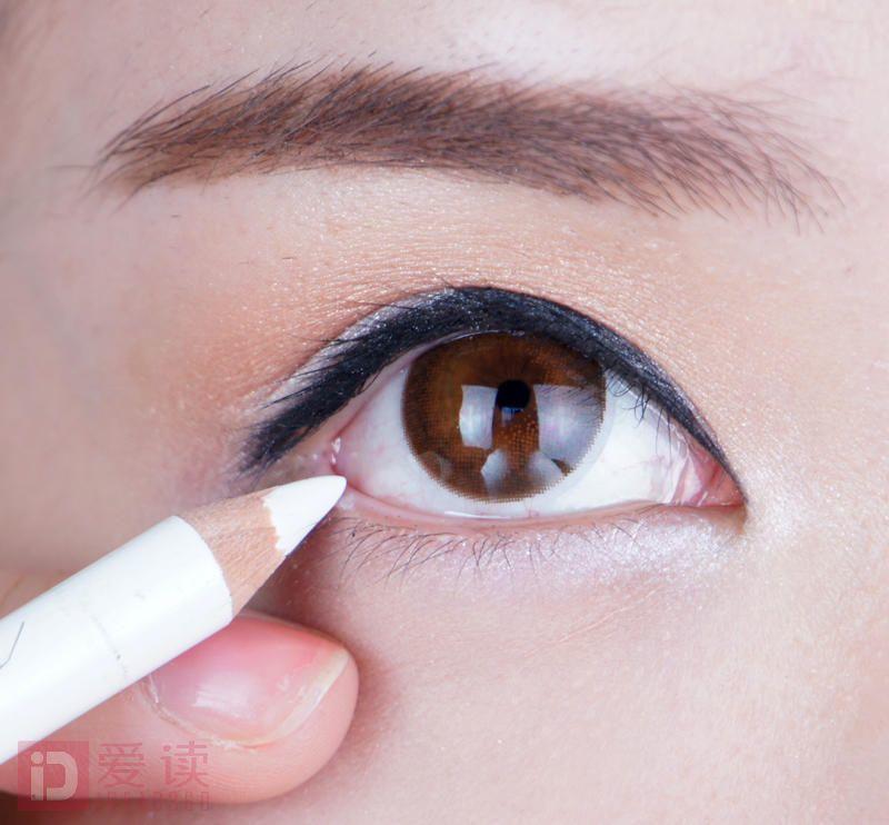 无辜气息爆棚的纯净下垂眼线