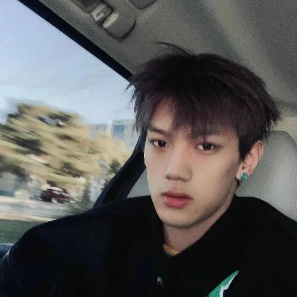 一眼万年的男头