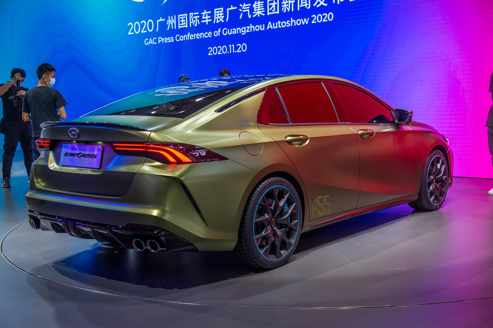 empow55作为gpma架构的首款运动轿车,以低冲姿态,战