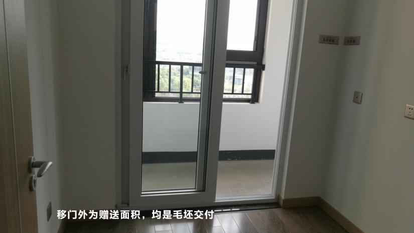 新保弘领东苑——“减”到极简的“重口味”精装修 - 知乎