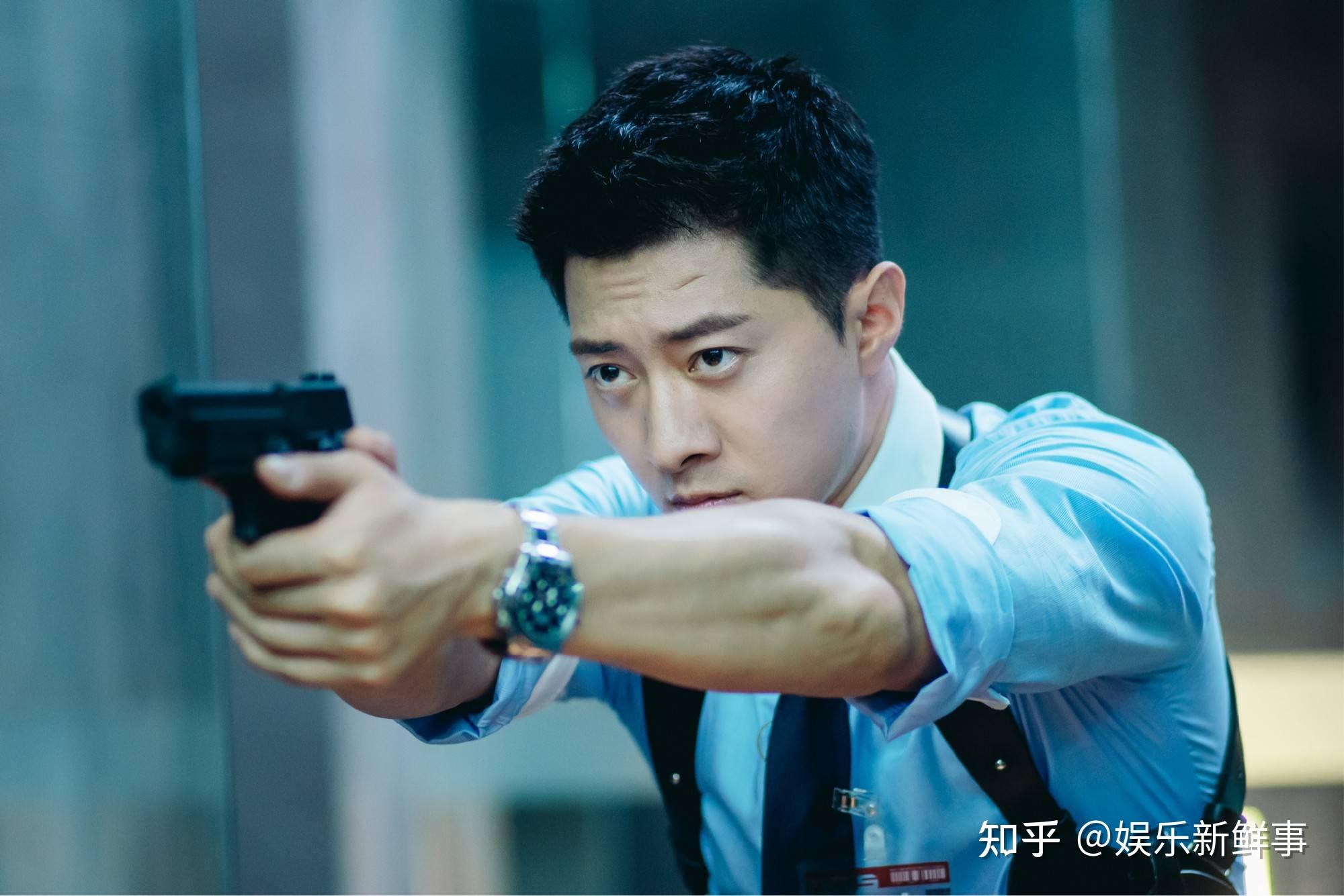 郭家豪主演风暴舞今日开播搭档陈伟霆娜扎组铁三角携手追凶