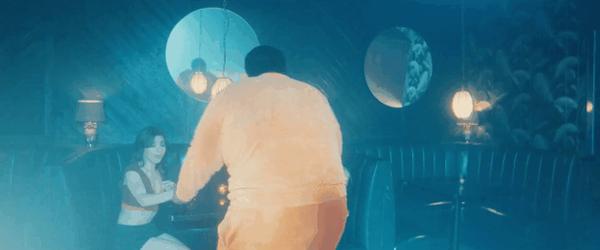 《美丽毒素》炸给你看！大尺度科幻猎奇新剧