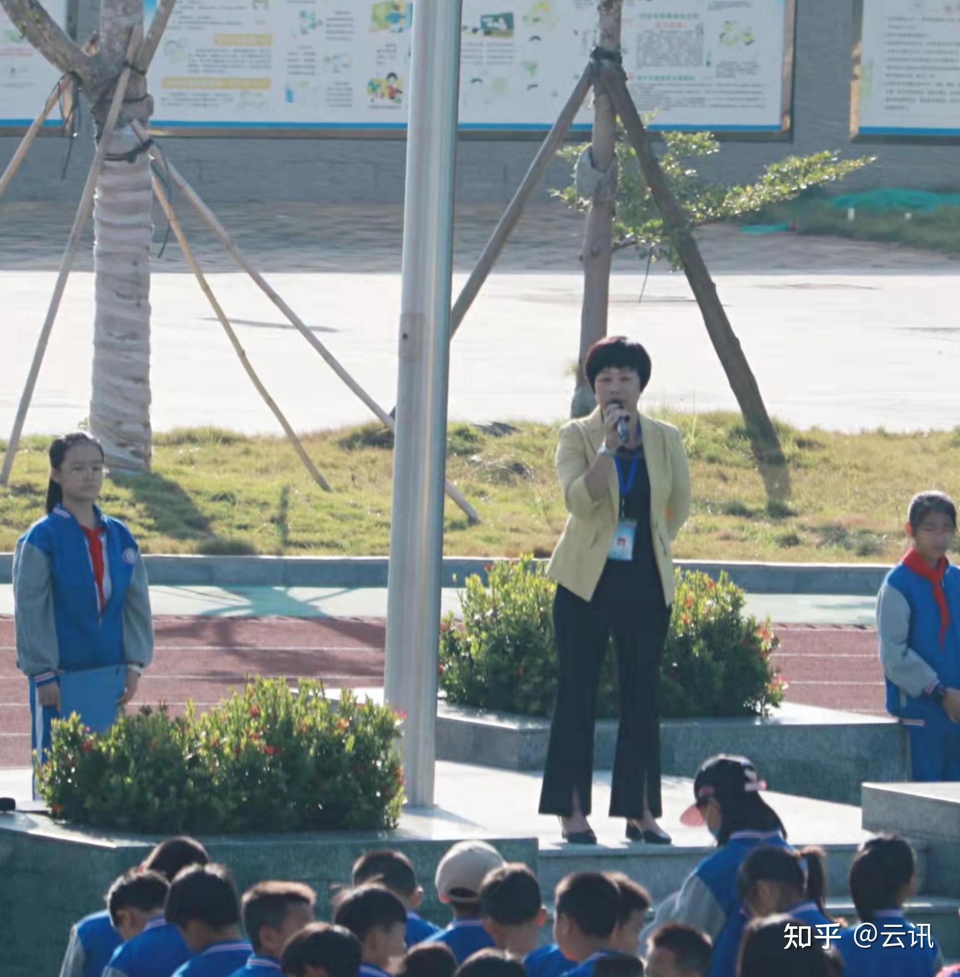 普格县附城小学图片