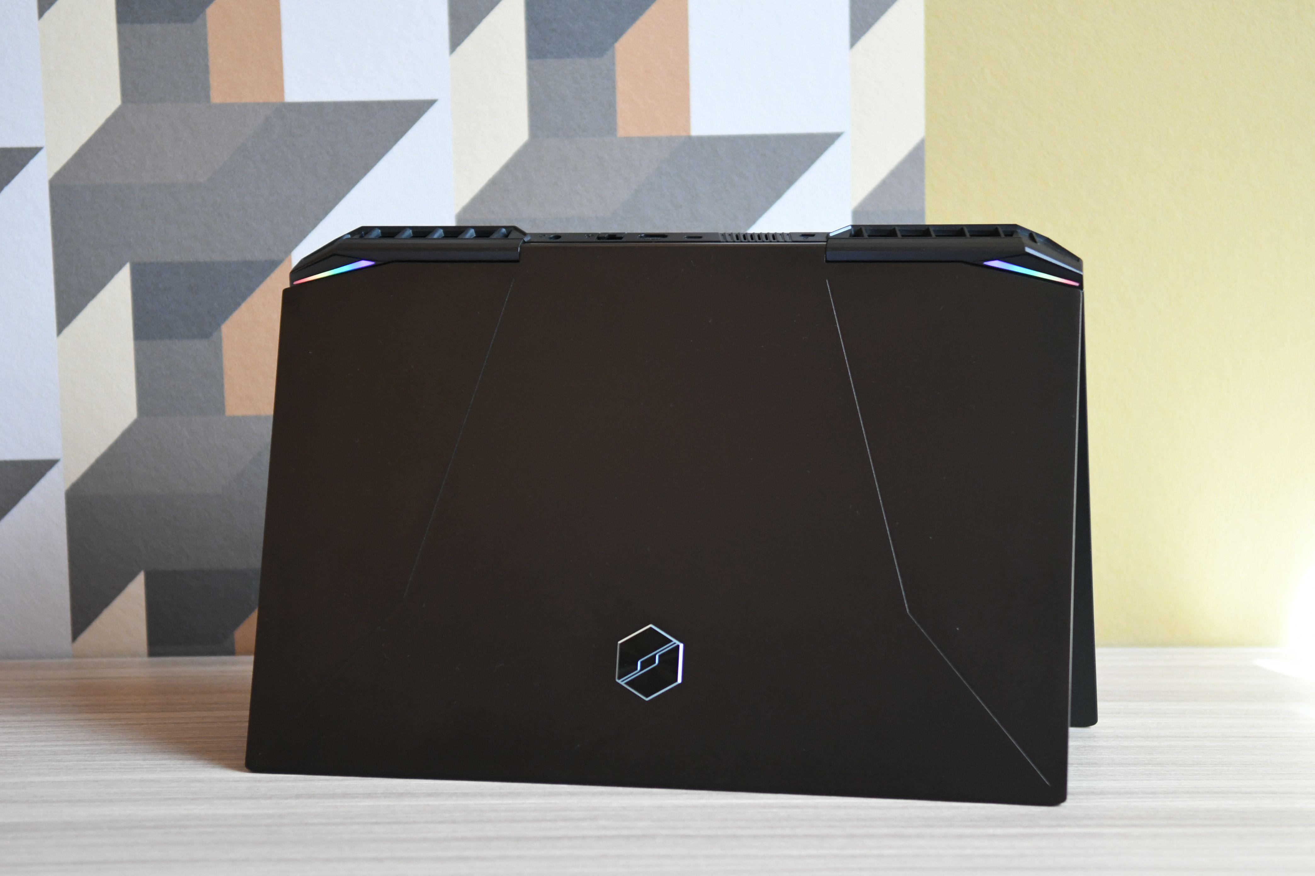 硬核每一面 机械革命钛钽plus深度评测