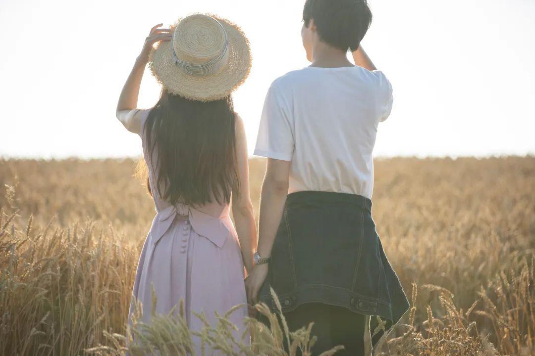 “因为害怕你离开,所以我先离开你。” - 知乎