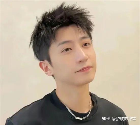 简单帅气的前刺发型,利落清爽好打理 - 知乎