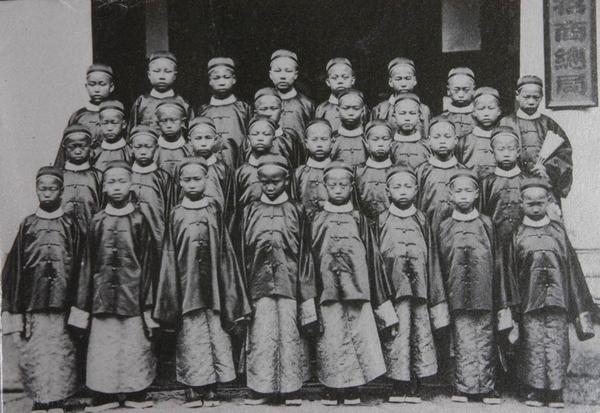 他以一己之力拉开中国学生海外留学序幕,却被遗忘近百年 | 纪念容闳 - 知乎