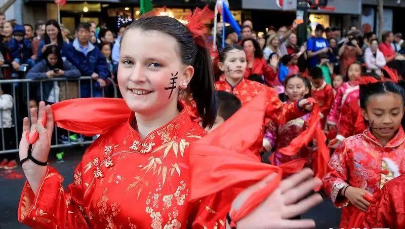 美国恩宠春节过年7天花10万赴美生子90天才需20来万