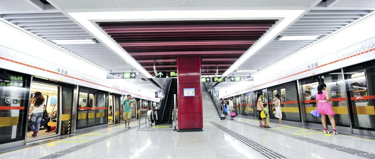 成都2号线地铁站图片