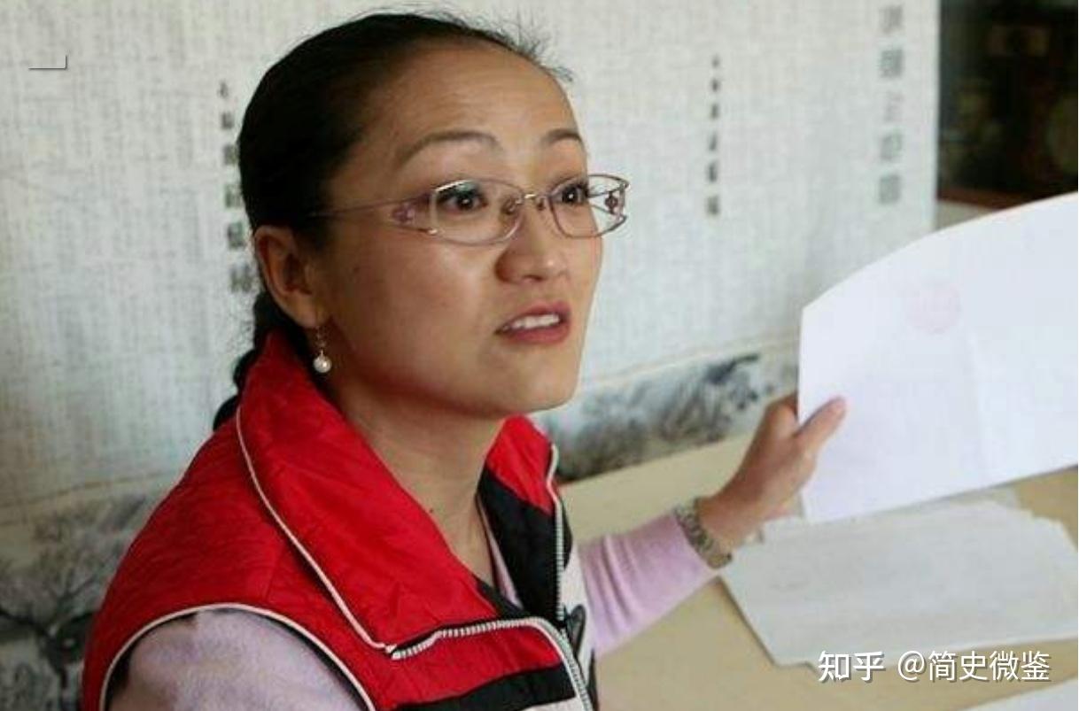 99年“首富”牟其中入狱，妻儿赴德，小28岁的小姨子却坚守16年 - 知乎