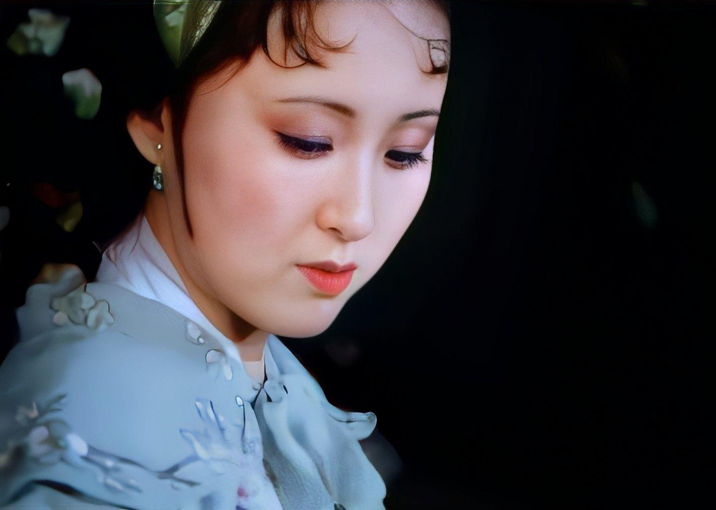 有没有87版林黛玉的高清壁纸可以分享