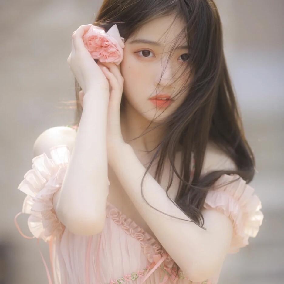 有没有干净温柔的女生头像推荐