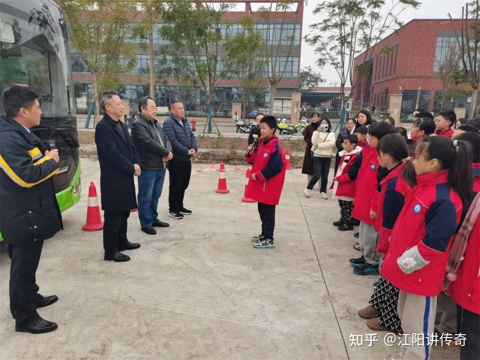 自贡市龙湖实验学校图片