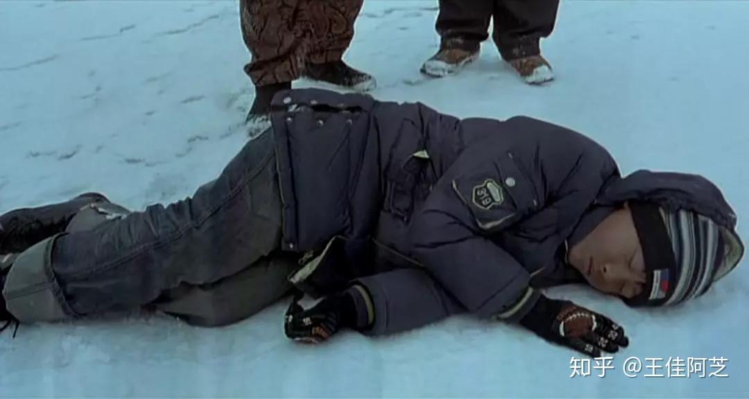 朝鲜偷渡图们江来到中国边境小村庄(吉林省图们市江沿乡新田村)的少年