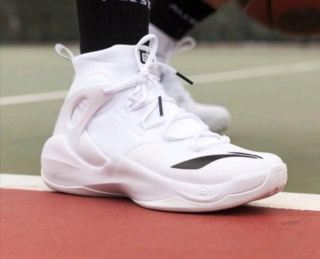 盘点那些两百块左右的篮球鞋又帅又能打绝对高性价比