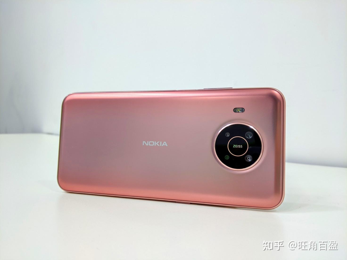 诺基亚x20有种土豪金的感觉