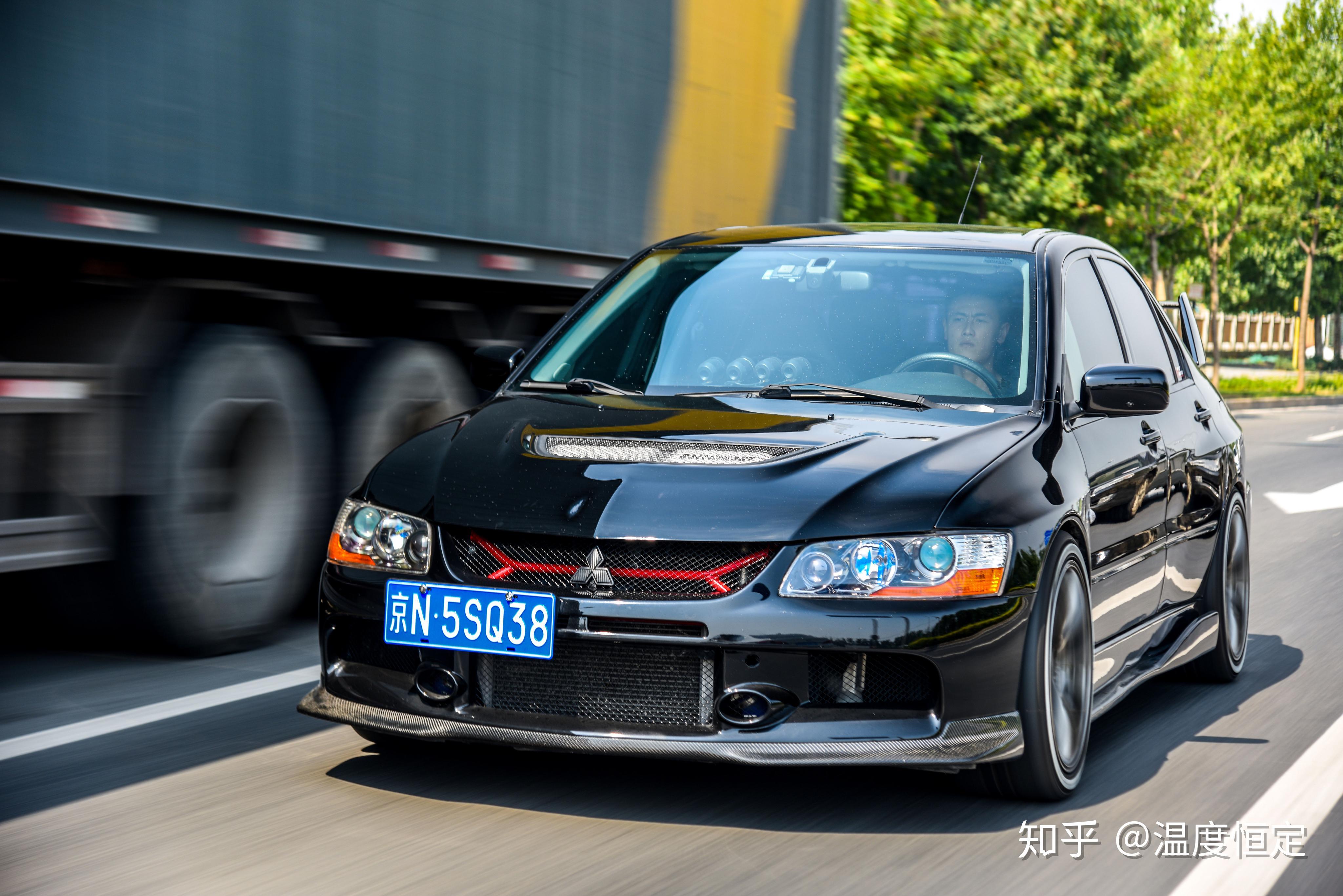 全世界第一台横置平台的全时四驱车三菱evo