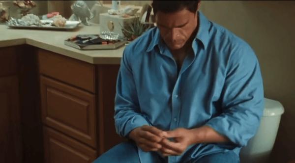 巨石强森新作《粉碎机》口碑两极！