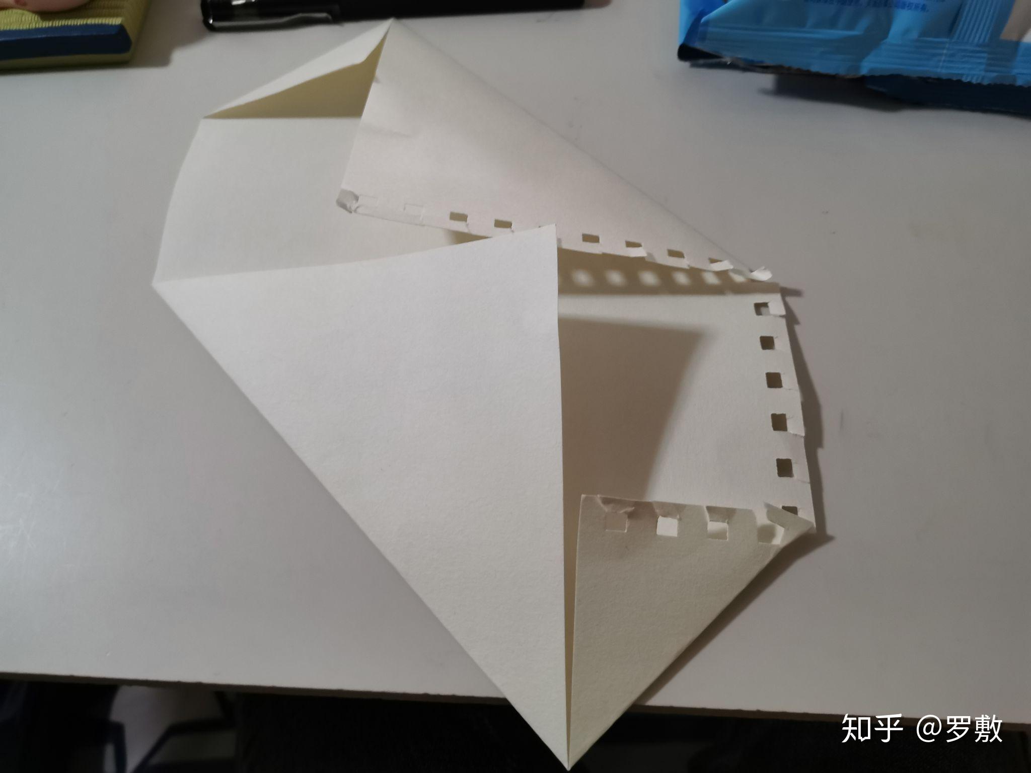 如何折叠信纸 v2-8caeaf3c189ea2ffe8181e5566012687_r.jpg