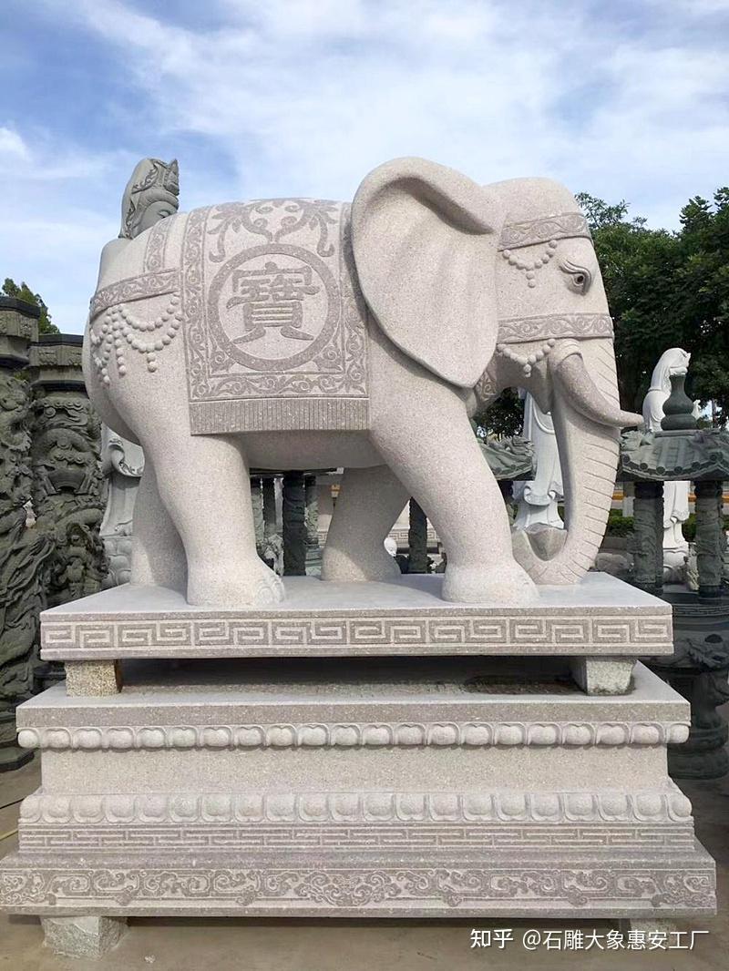 石雕大象的年龄长幼该如何判断