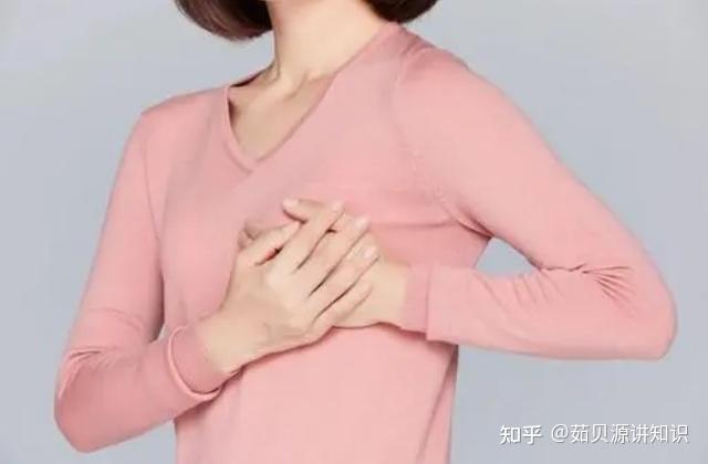 乳房疼痛常於月經前數天出現或加重,行經後疼痛明顯減輕或消失;疼痛