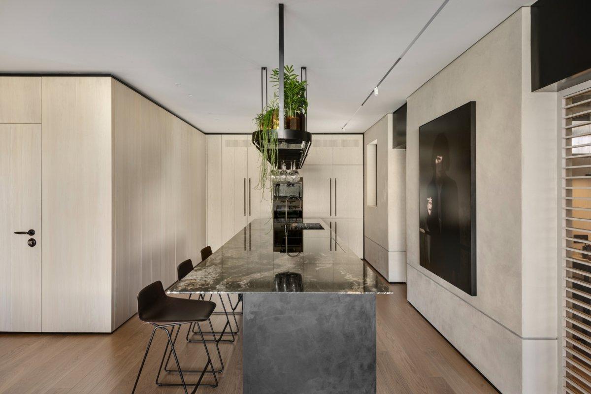 国际设计师的豪华家具——特拉维夫公寓