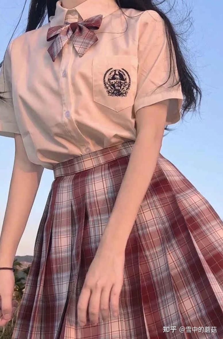 05《偶像大师灰姑娘》涩谷凛关键词:宅男女神,黑长直,理想型jk偶像涩