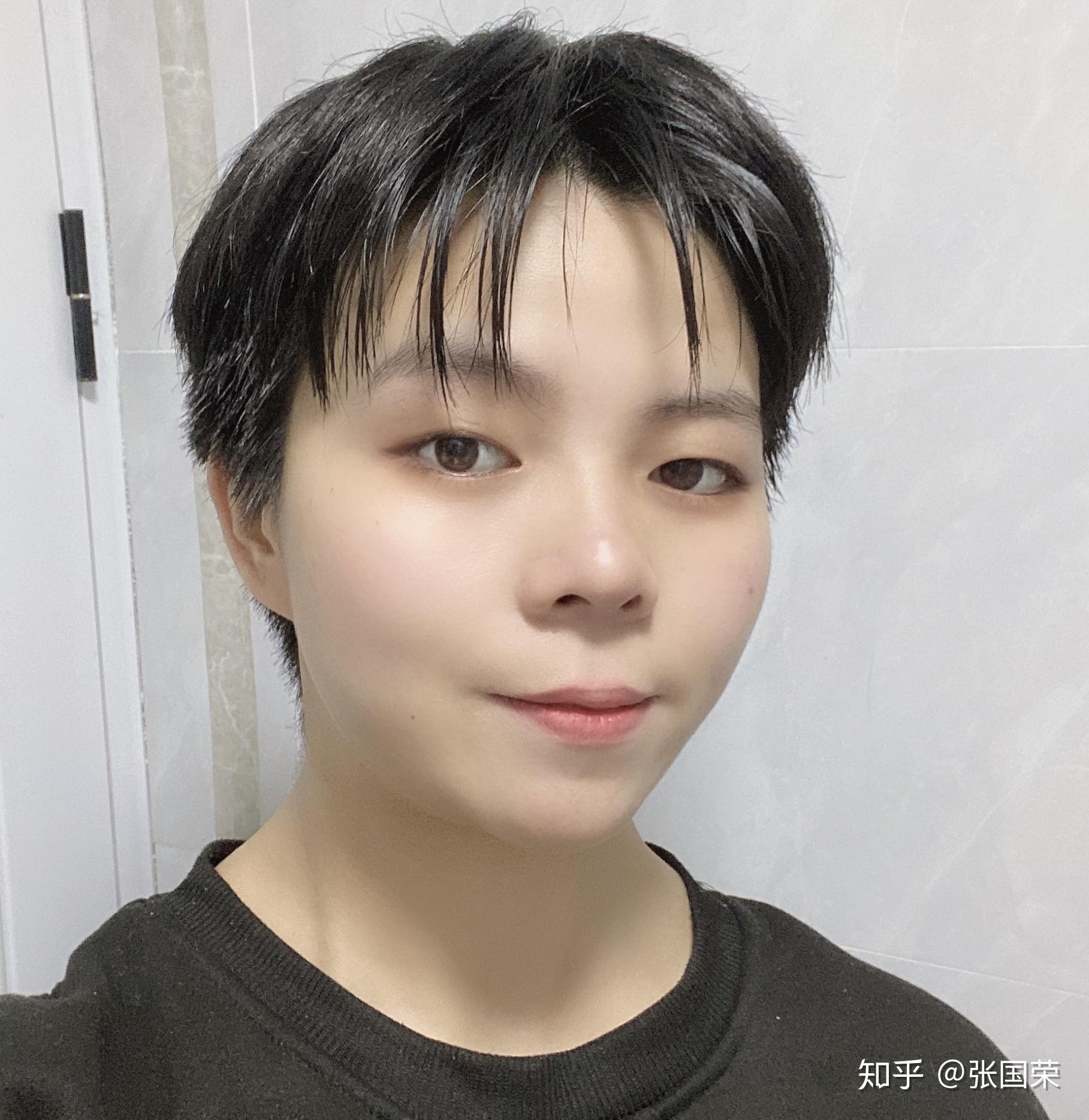 长得像男生的女生在面相上有何特点? - 知乎