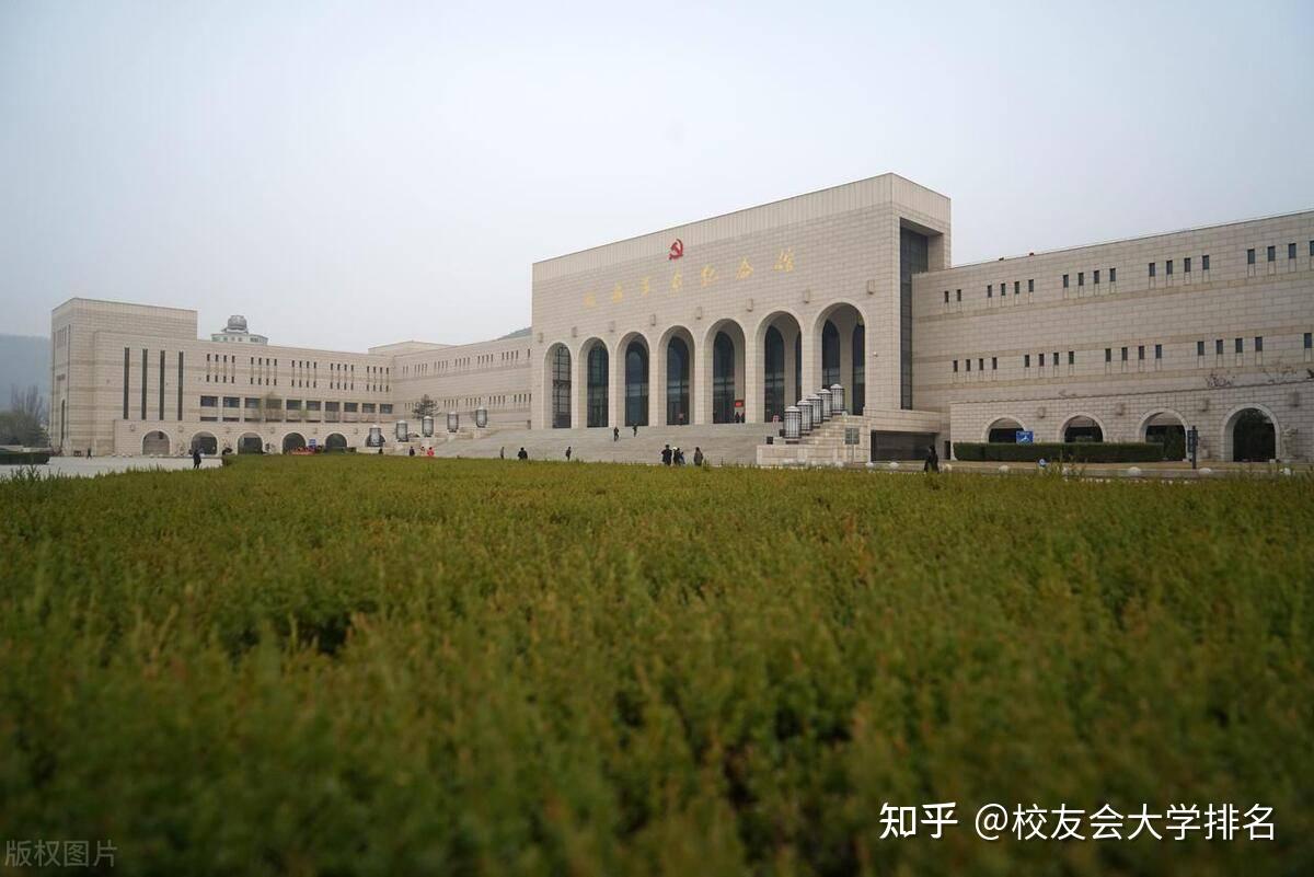 校友会2024延安市大学排名延安大学延安职业技术学院荣登第一