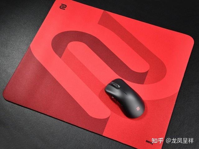 ZOWIE GEAR EC1-CW无线电竞鼠标:优秀的无线体验