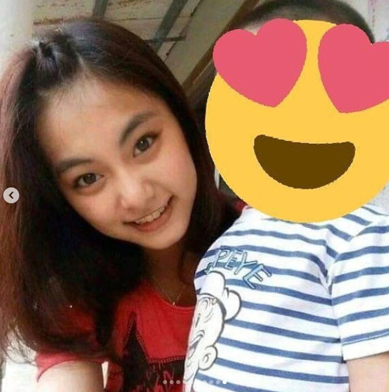 周子瑜庆22岁生日青涩童年照曝光网友惊呆超进化