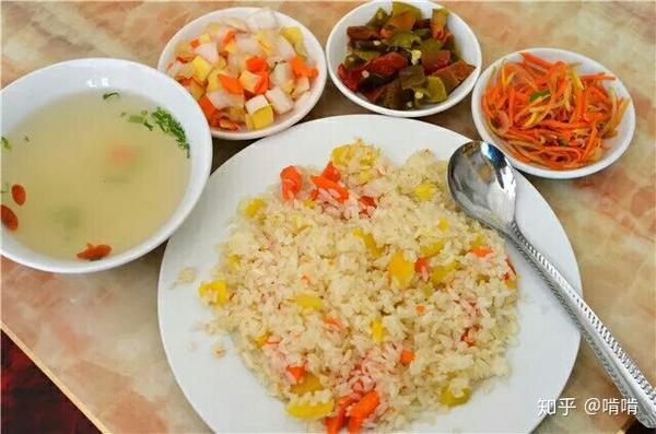 凉菜抓饭