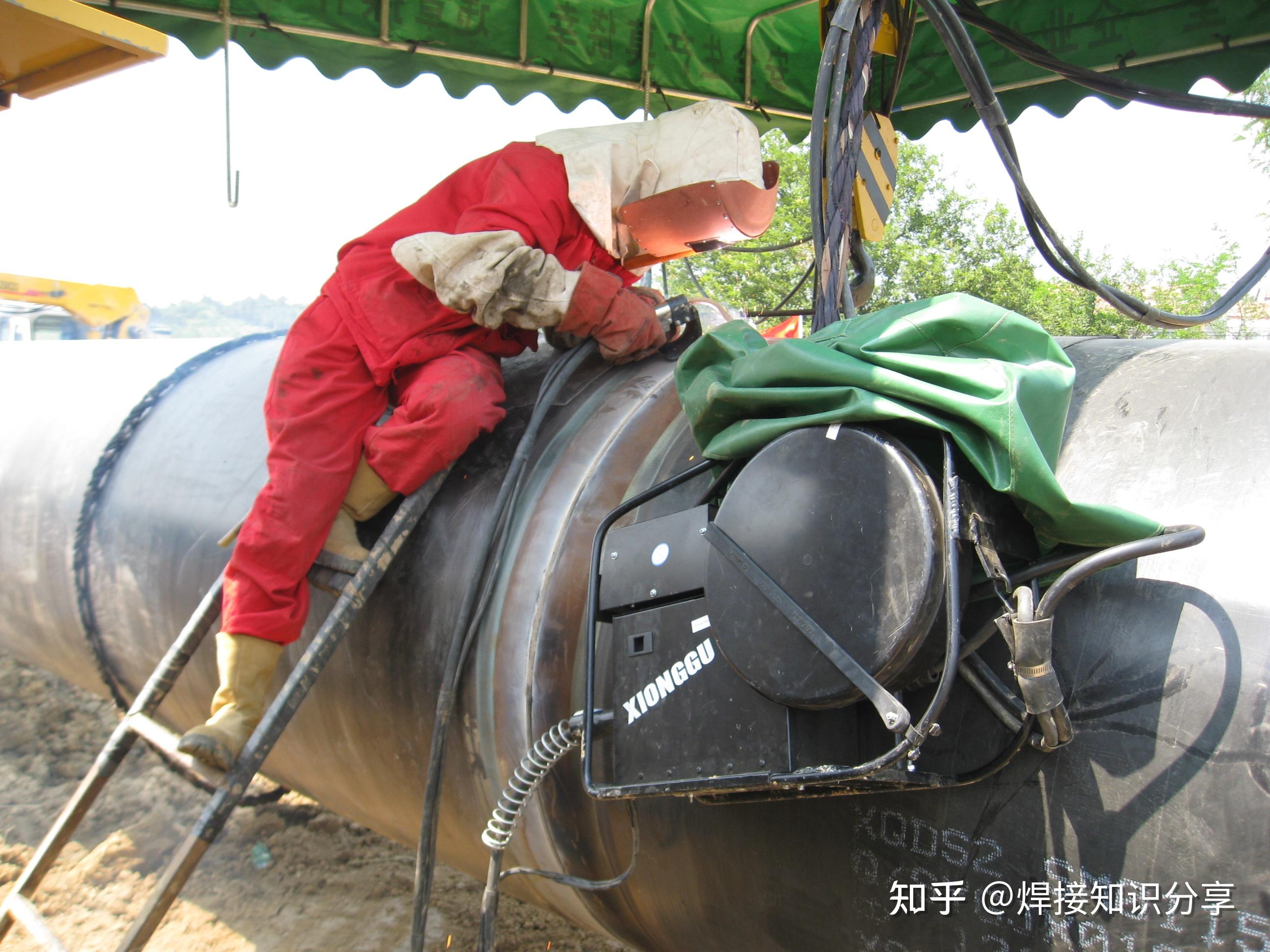 药芯焊丝自保护焊机为何适用于大口径长输管道的焊接