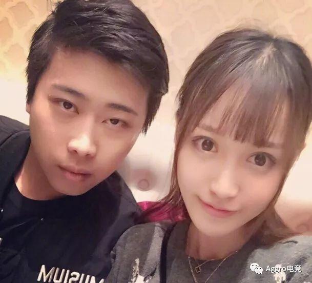 uu晒卢本伟恋爱六年的进化史最后一张已经变身男模