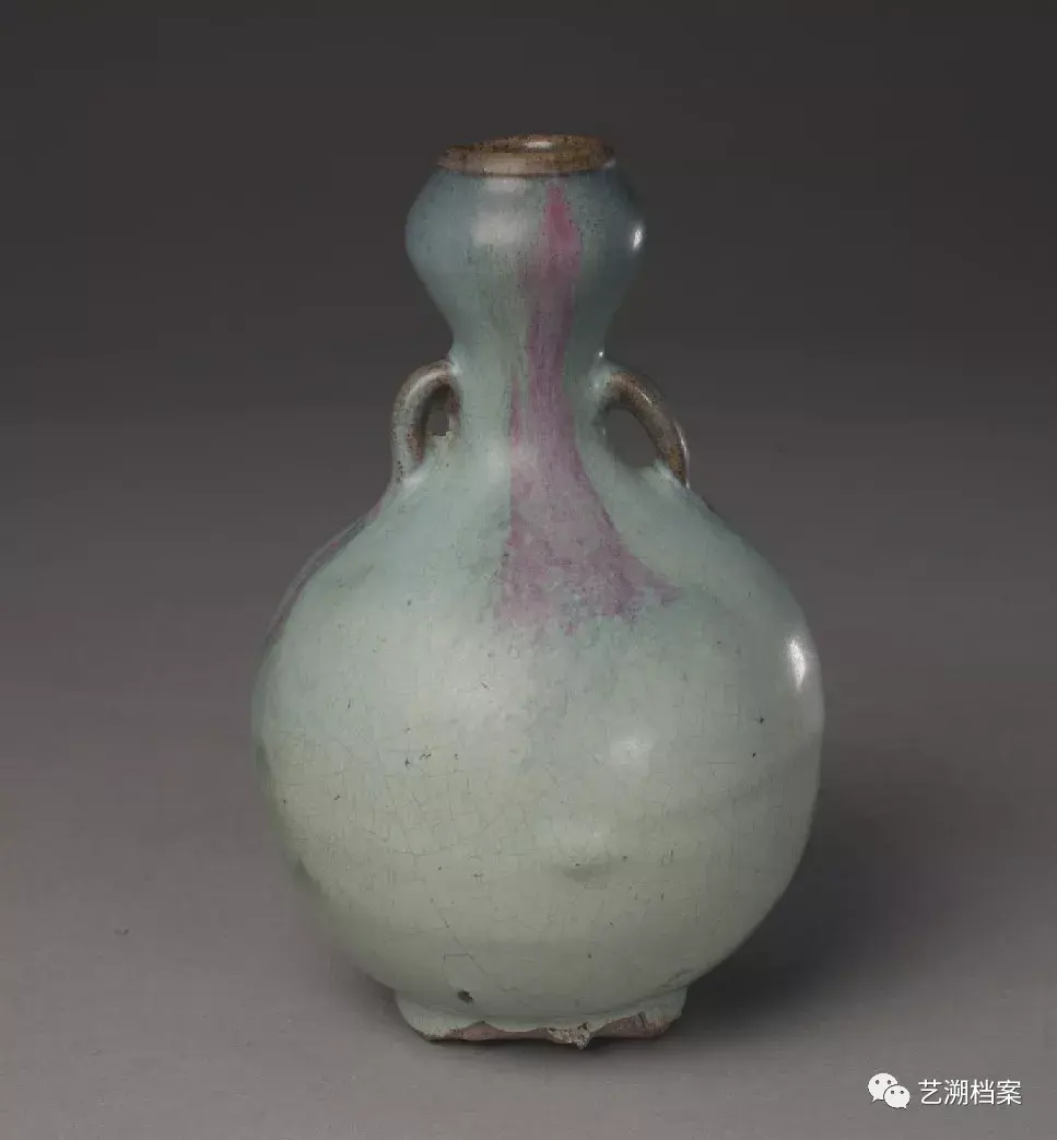 中国 宋代钧窑花瓶 紫釉下膨形瓶 中国 宋代钧窑花瓶 紫釉下膨形瓶