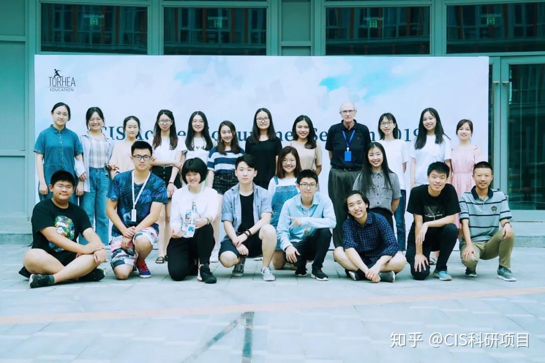 好奇的猫师从布朗大学历史泰斗沿着答案走入维克森林大学