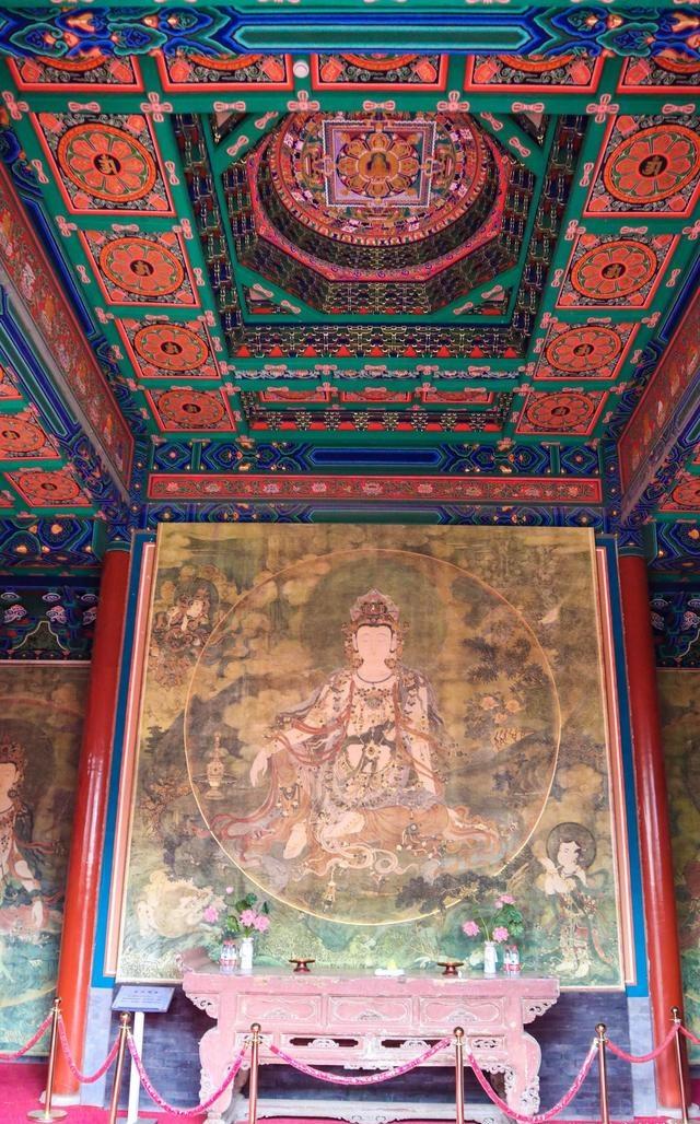 北京法海寺-明代壁画之最,媲美敦煌:中墙-三大士图:水月观音、文殊与普贤菩萨,轻纱堆金,精细绝伦【300多幅高清大图细赏】 - 知乎