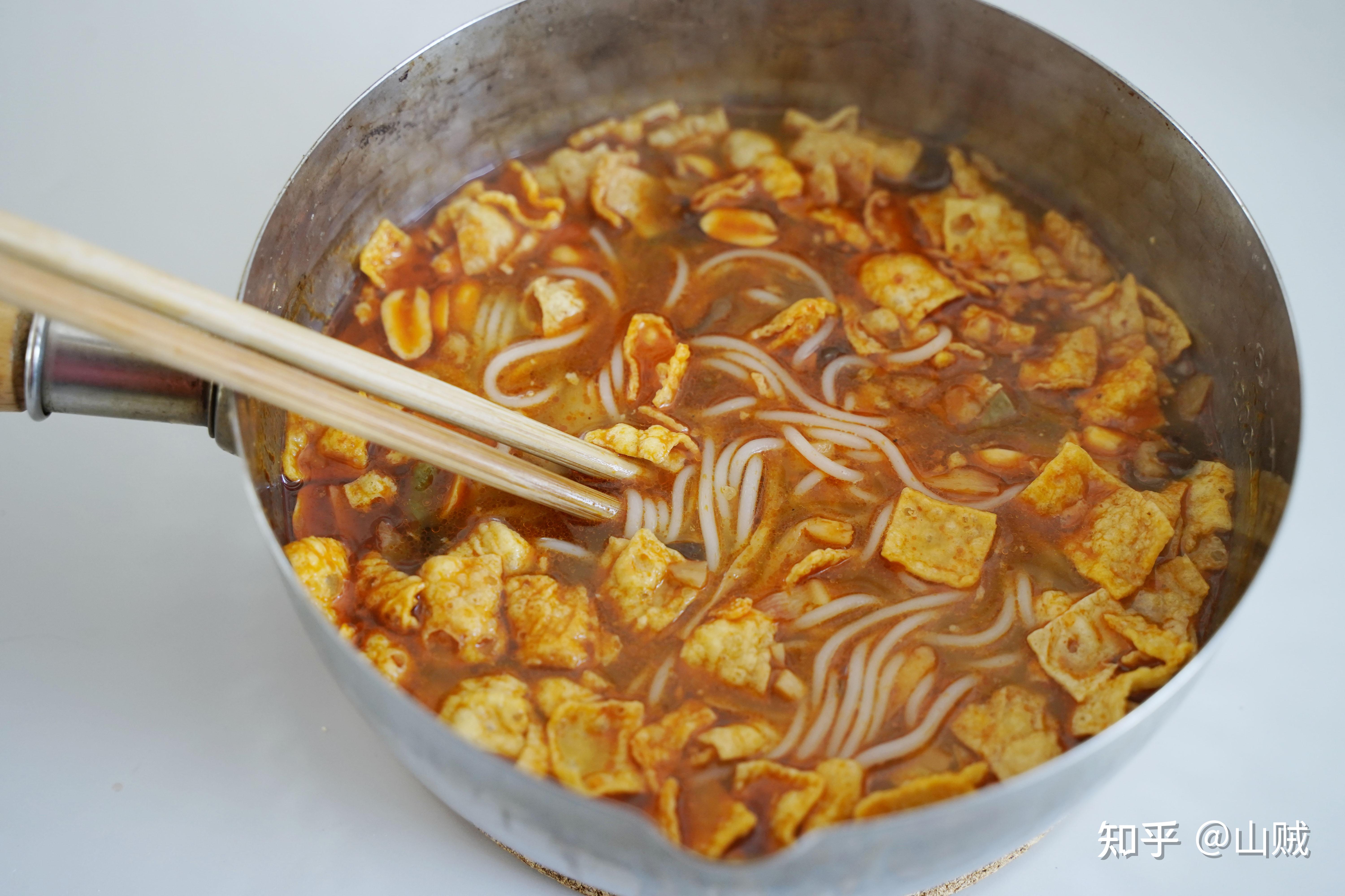 9款网红螺蛳粉测评,李子柒,好欢螺,霸蛮.哪款最好吃? - 知乎