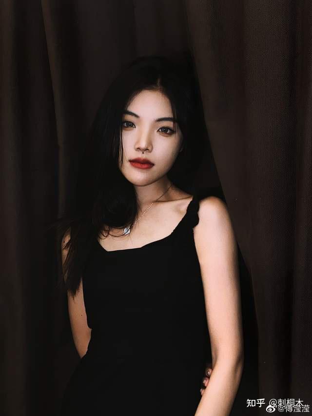 傅滢滢,2001年12月18日出生于福建省泉州市,童星,小歌手.