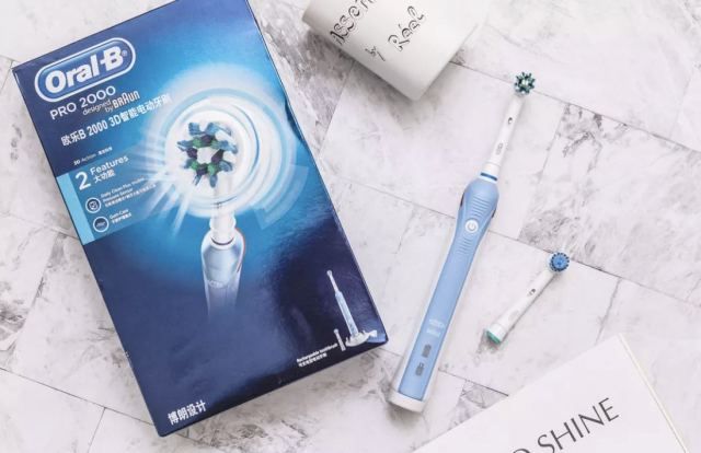 电动牙刷哪个品牌好些 v2-8fefacba23cf99f242cc163477b36583_r.jpg