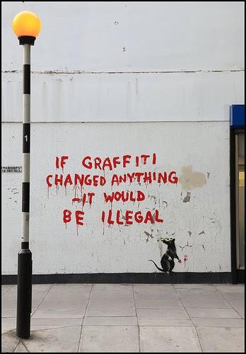 班克斯，倫敦，2011 / 改寫自活動家艾瑪·戈德曼 (Emma Goldman) 的話”if voting changed anything”為婦女的權利而戰📷